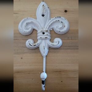 White Fleur-de-Lis Wall Hook. Distressed Look